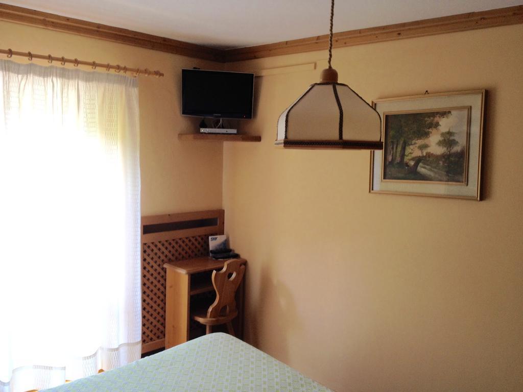 Albergo Garni Ajarnola Auronzo di Cadore Room photo