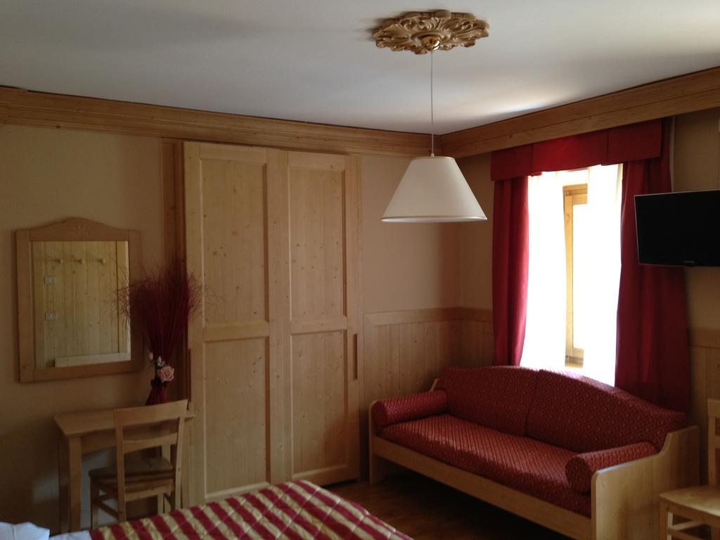 Albergo Garni Ajarnola Auronzo di Cadore Room photo