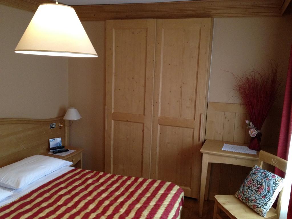 Albergo Garni Ajarnola Auronzo di Cadore Room photo