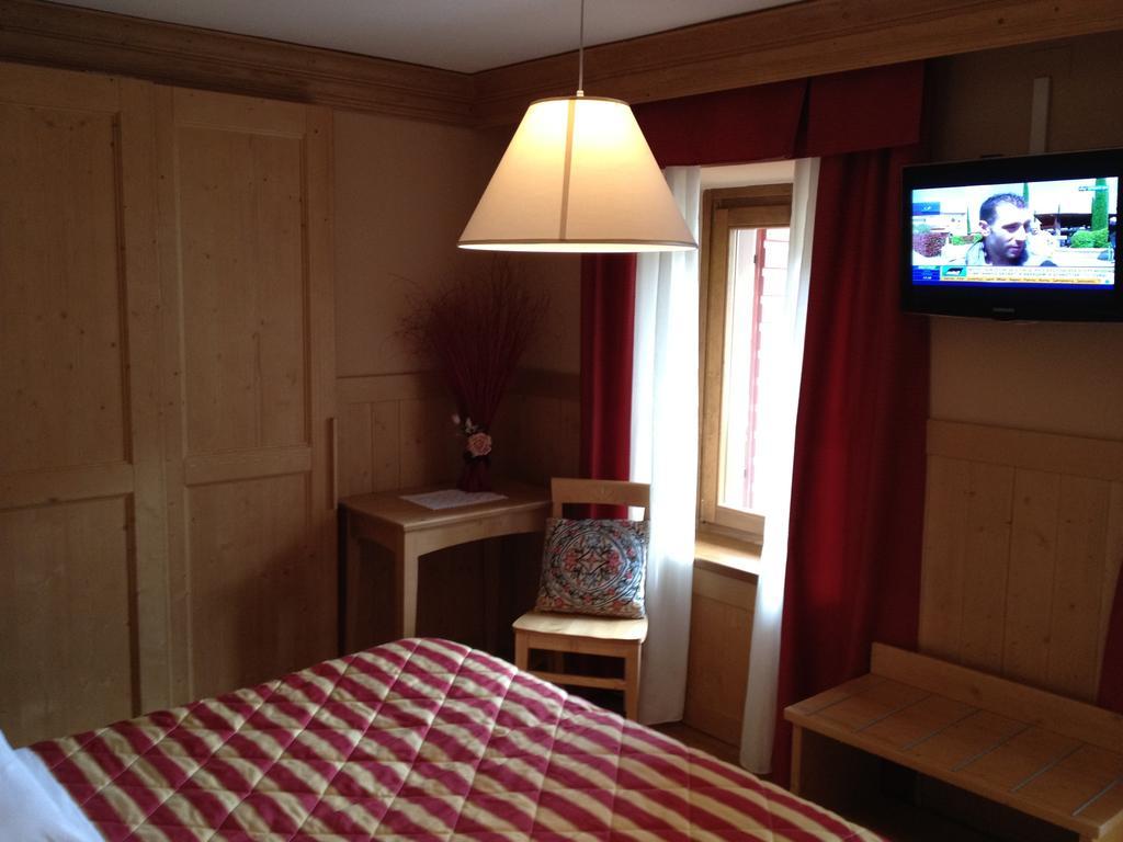 Albergo Garni Ajarnola Auronzo di Cadore Room photo