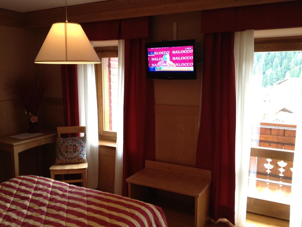 Albergo Garni Ajarnola Auronzo di Cadore Room photo