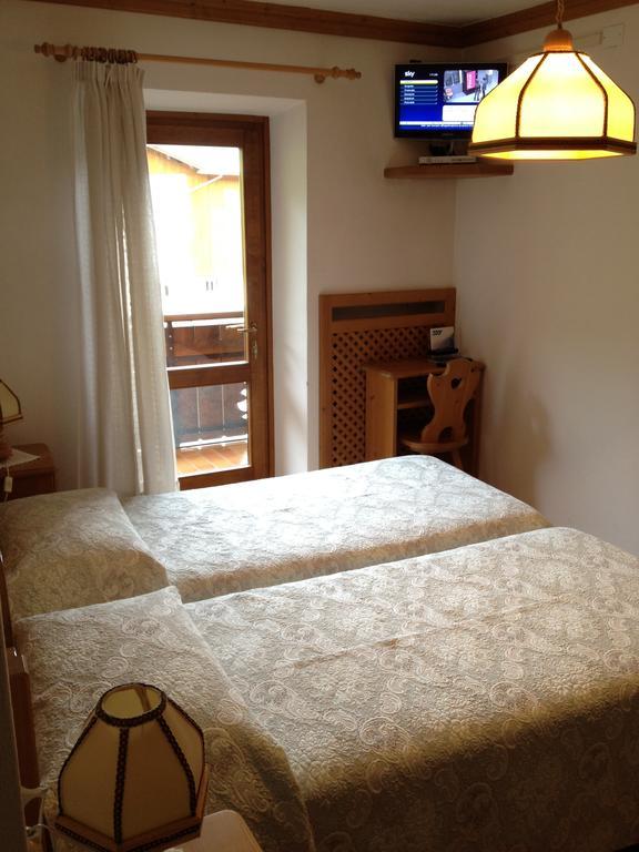 Albergo Garni Ajarnola Auronzo di Cadore Room photo