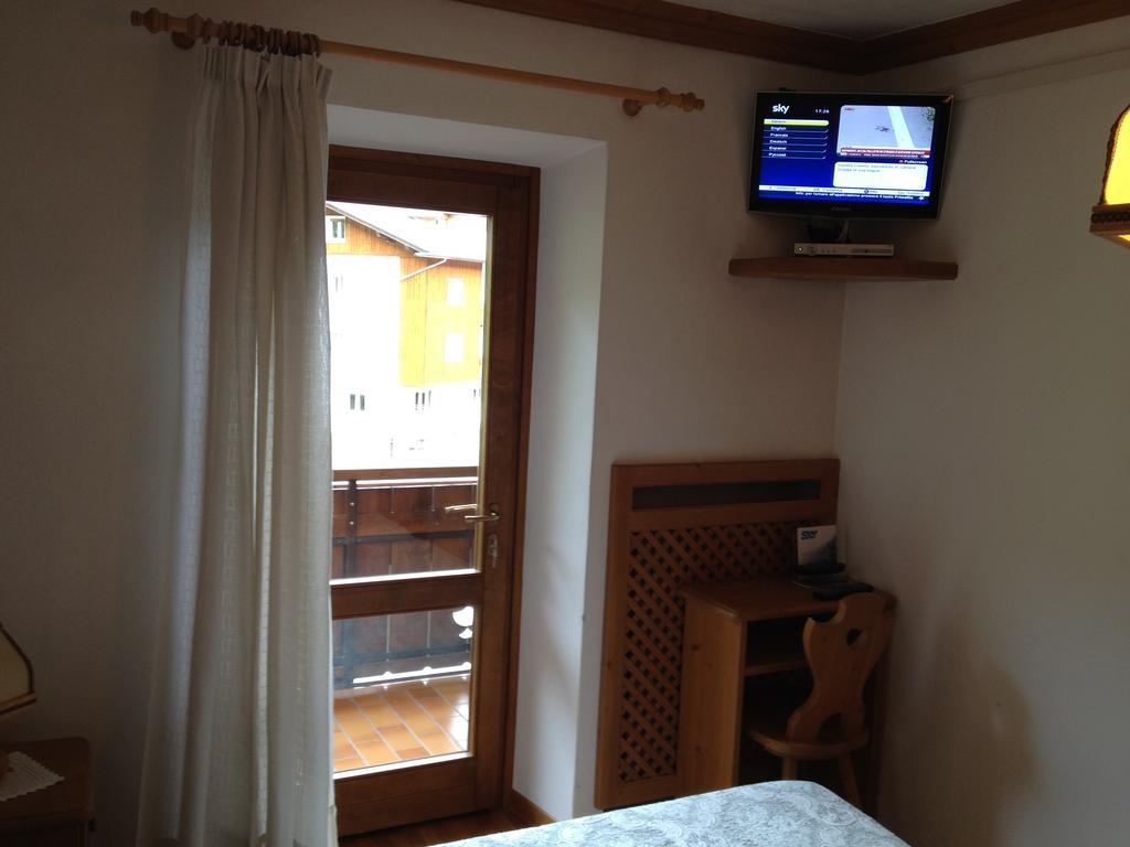 Albergo Garni Ajarnola Auronzo di Cadore Room photo