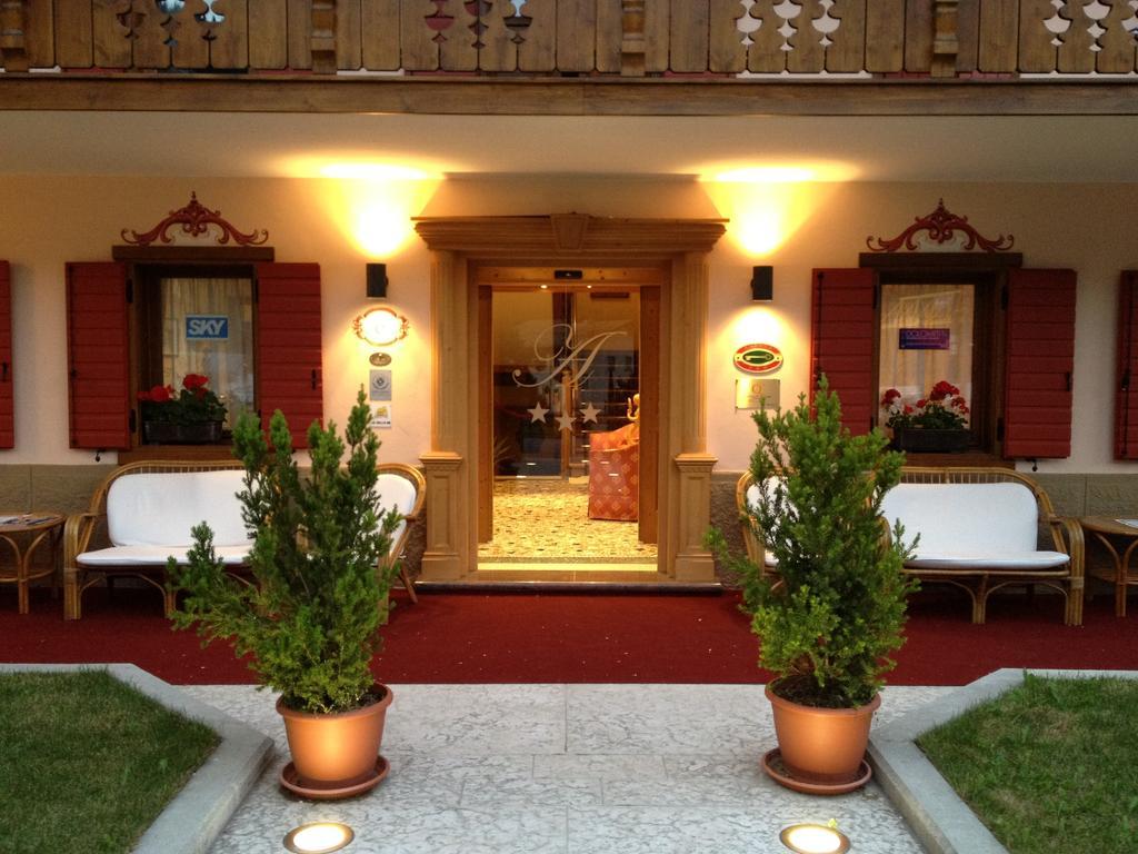 Albergo Garni Ajarnola Auronzo di Cadore Exterior photo